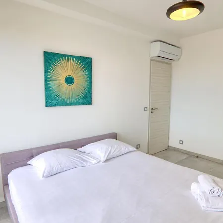 évasion De Rêve : 3p, Piscine, Tennis, Wifi, Park. Antibes