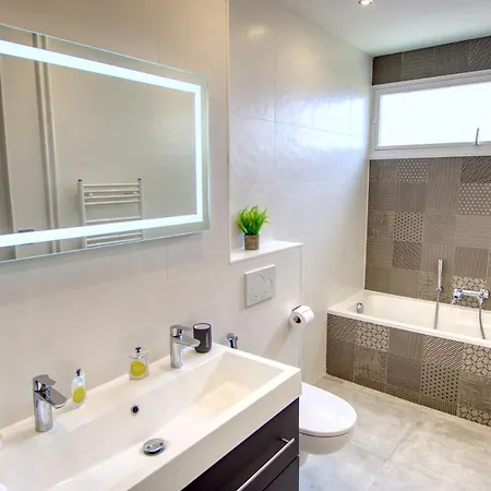 évasion De Rêve : 3p, Piscine, Tennis, Wifi, Park. Appartement *